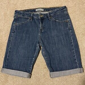 Levis Womens 545 Denim Bermuda Jean Shorts Cuffed Skinny Medium Wash Blue, Sz 10